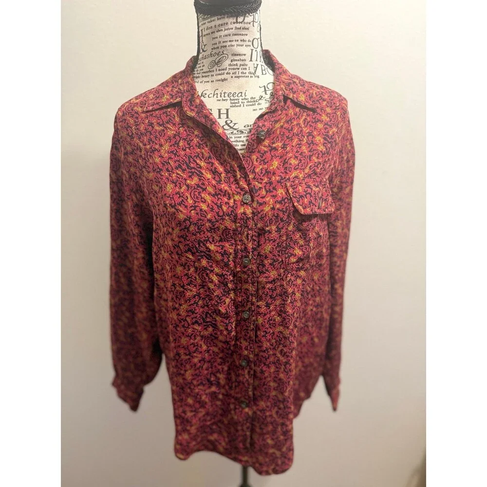 August Silk Red Black Gold Patterned 100% Silk Cottage Core Button-Up Shirt M